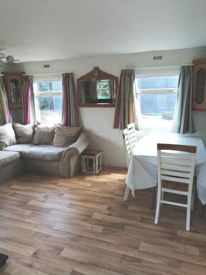 Midden Manor Country Stay On A Working Dairy Farm Ballymena Luaran gambar
