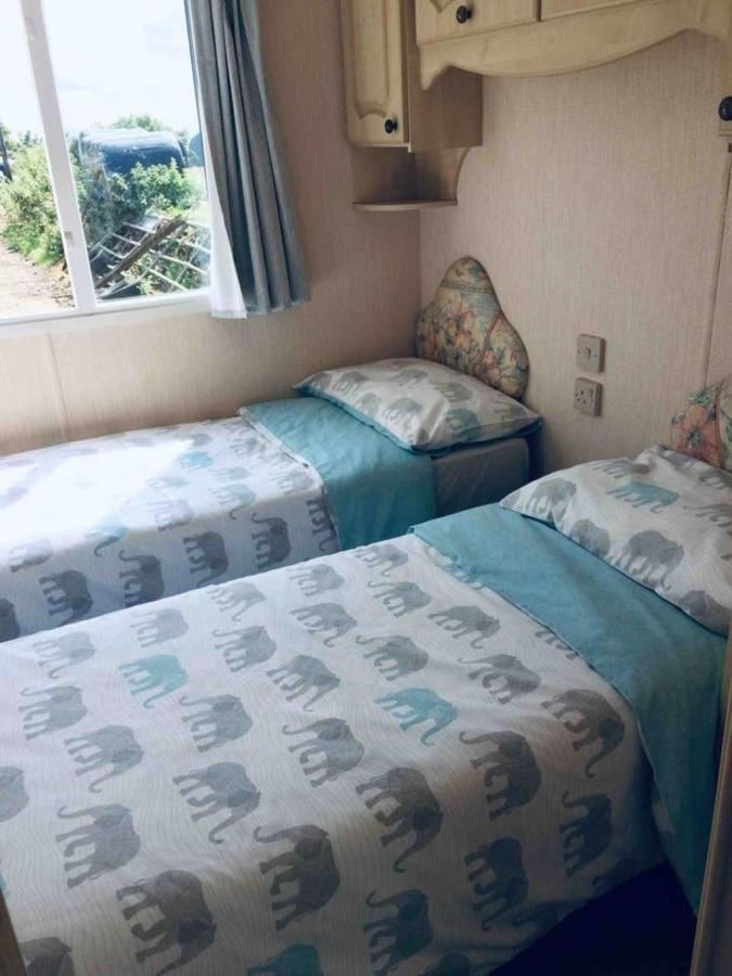 Midden Manor Country Stay On A Working Dairy Farm Ballymena Luaran gambar